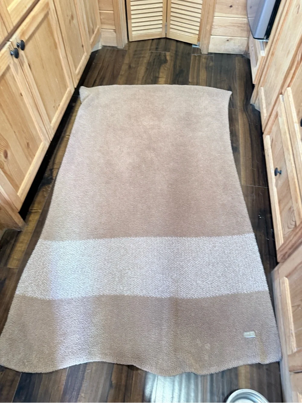 ⭐️ BAREFOOT DREAMS COZY CHIC  Two-Tone Throw Blanket